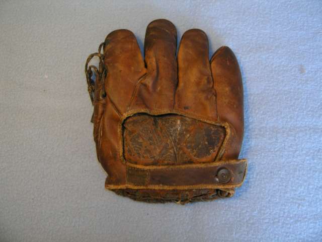 William Sherdel Schul Athletic Goods FG3 Back Doug